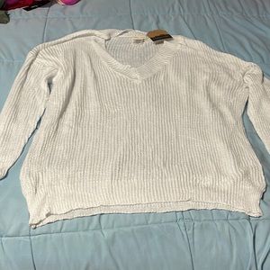 White light weight sweater size M with tags